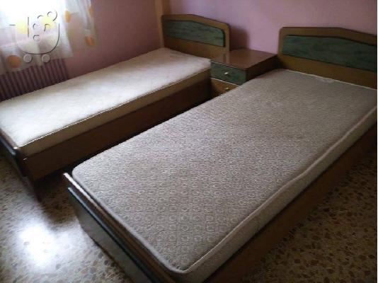 PoulaTo: Σετ Κρεβατοκάμαρας