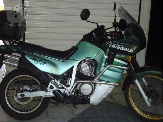 PoulaTo: HONDA XL 600 V Transalp '96