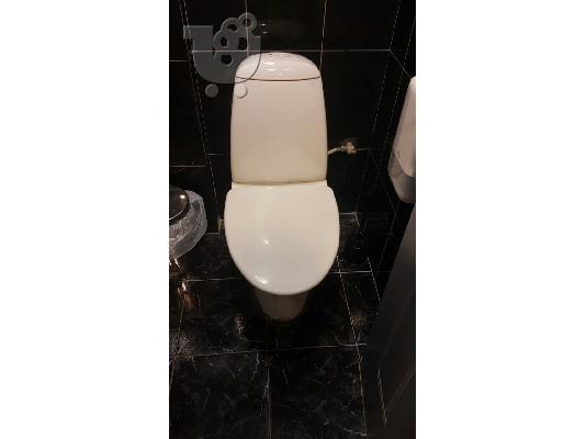 PoulaTo: νεροχύτες και λεκανες