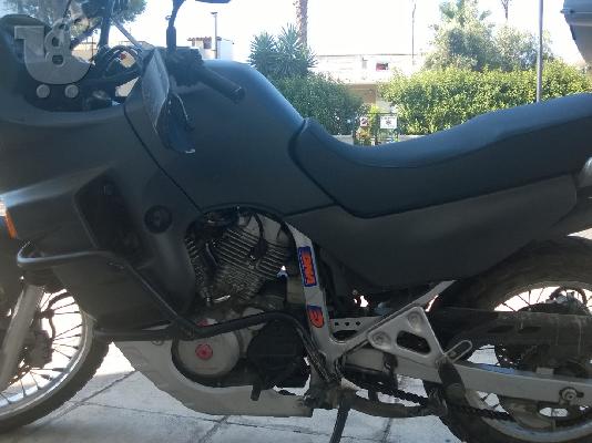 PoulaTo: HONDA XL 600 V Transalp '99