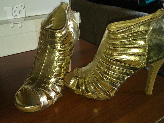 PoulaTo: ΜΠΟΤΑΚΙ PEEP TOE