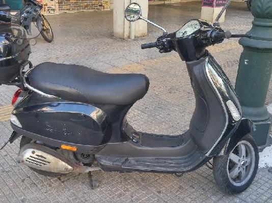 PoulaTo: PIAGGIO Vespa 50 '08