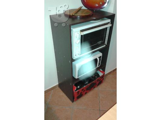 Καναπές, Βιβλιοθήκη τοίχου, ραφιέρα πατώματος