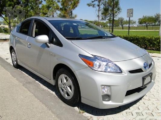 PoulaTo: TOYOTA PRIUS '10