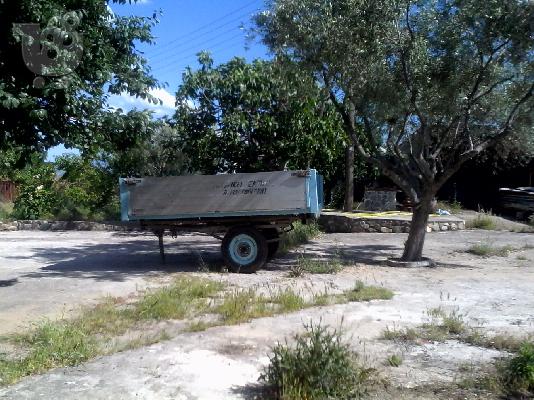 PoulaTo: Πλατφόρμα τρακτέρ