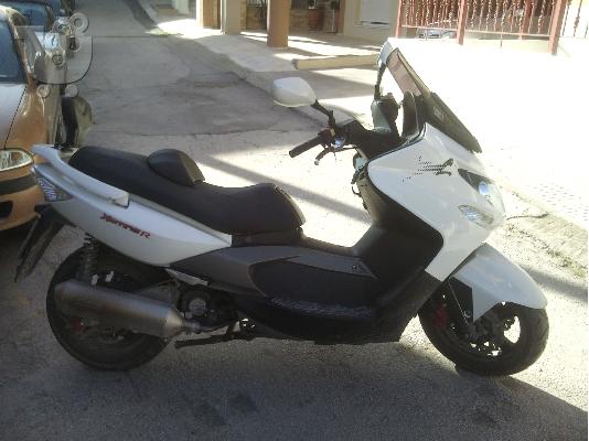 PoulaTo: KYMCO Xciting 250i '07