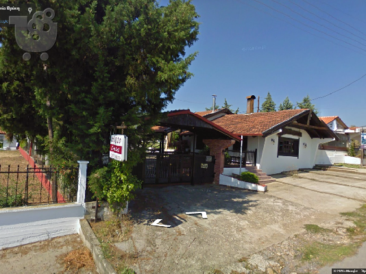 πωλείται κτήμα σε καλή κατάσταση με 2 μαγαζιά