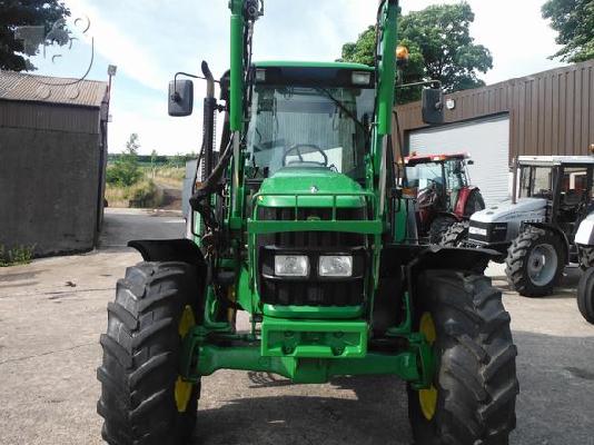 John Deere 6220  -  2005