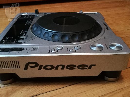 Pioneer CDJ800 Mk2