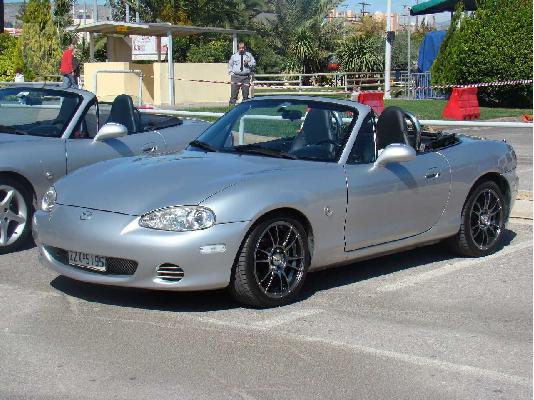 PoulaTo: MAZDA MX5 '01