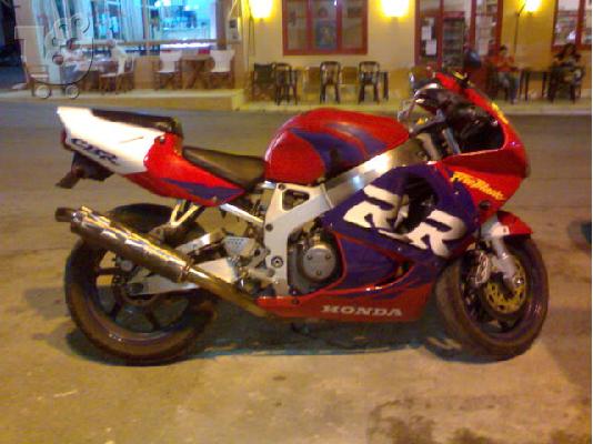 PoulaTo: HONDA CBR 900 RR Fireblade '98