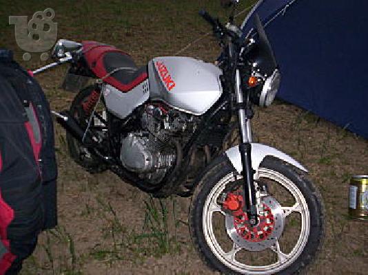 SUZUKI GS 650 G Katana 