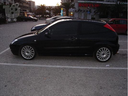 PoulaTo: FORD FOCUS '02