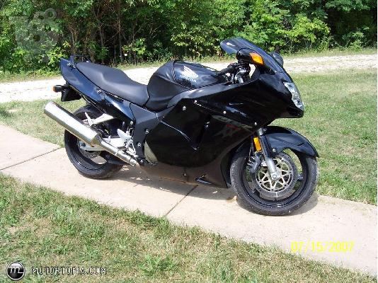 PoulaTo: HONDA CBR 1100 XX Super Blackbird '99