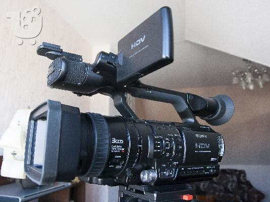 PoulaTo: Sony hvr-z1e