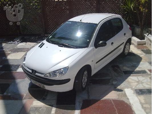 PoulaTo: PEUGEOT 206 '05