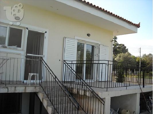 Μονοκατοικια 126 τ.μ με οικοπεδο 360 τ.μ στην καντζα πωλειται...