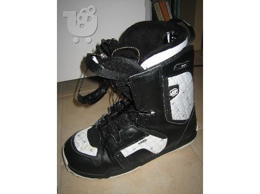 Salomon solace snowboard boots no.47
