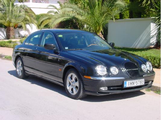 PoulaTo: Jaguar S-Type '01