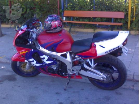 HONDA CBR 900 RR Fireblade 