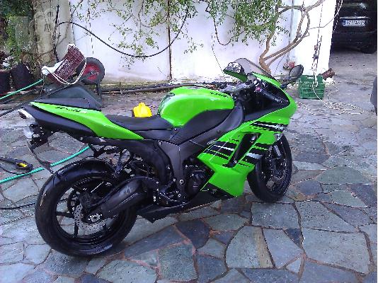 PoulaTo: KAWASAKI Ninja ZX-6R '09