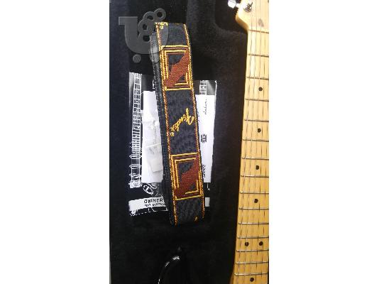 FENDER AMERICAN STANDARD STRATOCASTER (MADE IN USA)