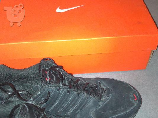 πωλουνται nike σε αριστη κατασταση με το κουτι τους no43...