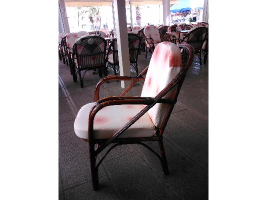 PoulaTo: μπαμπού πολυθρόνες με μαξιλαρη