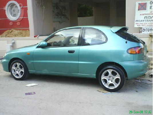 PoulaTo: DAEWOO LANOS '01