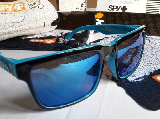 Oakley Holbrook Polarized - Spy Helm (Ken Block) - RayBan Justin - RayBan Aviator