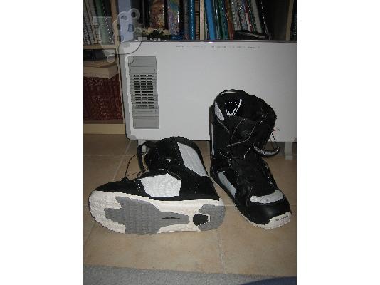 Salomon solace snowboard boots no.47