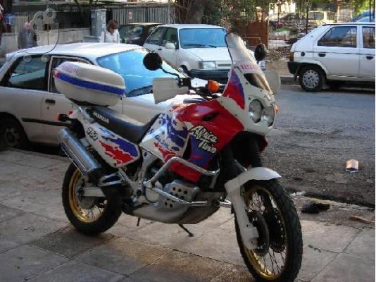 PoulaTo: HONDA XRV 750 Africa Twin '95