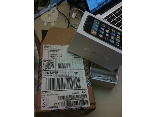 Selling Brand New Original Unlocked Apple iPhone 4 32GB